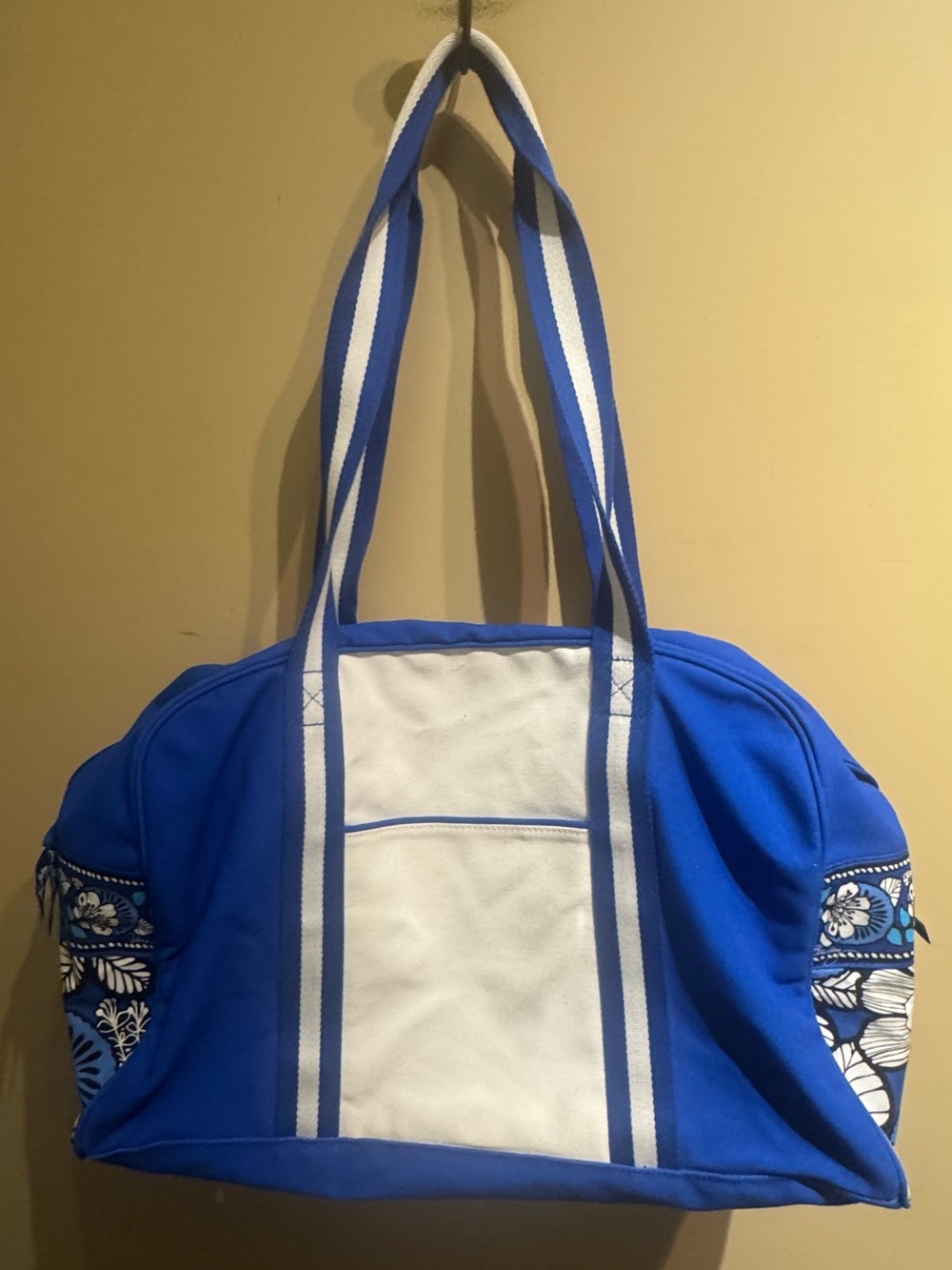 Vera Bradley Blue Bayou Sport Duffel Bag Retired 2014 EUC Canvas Travel
